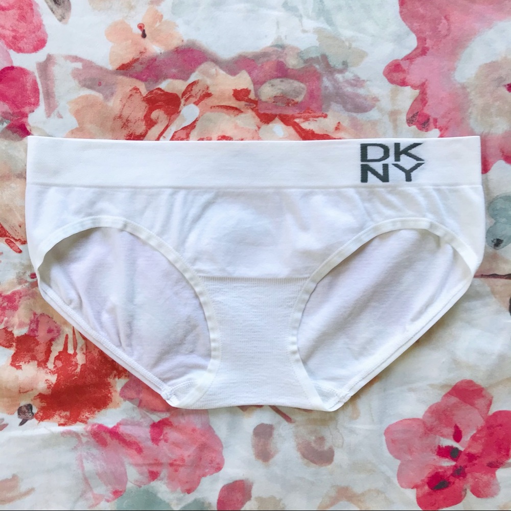 NEW✨🛍️ DKNY Women’s White Sporty Panties
